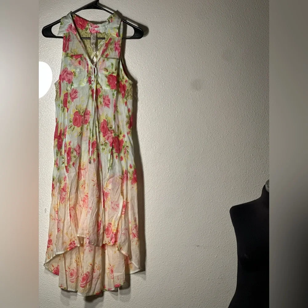 Aratta Evening Prime Rose
Dress size small Aratta Floral Shirt Dress - Picture 6 of 13